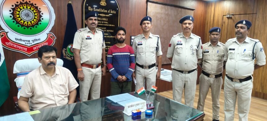 “सब्जी बेचने गई महिला की गला दबाकर हत्या — पुलिस ने 4 दिन में सुलझाया अंधे कत्ल का राज, आरोपी ऑटो चालक गिरफ्तार” 7 IMG 20251030 WA0010