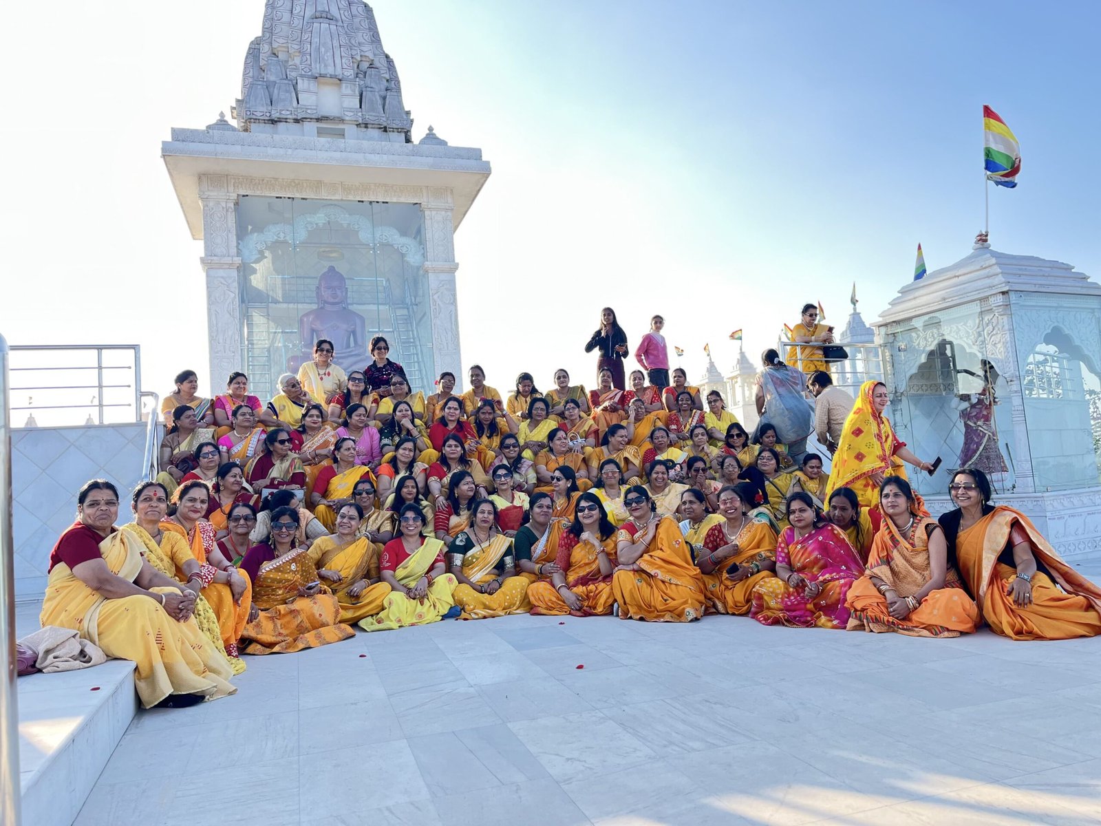 रतलाम/सर्वब्राह्मण महासभा महिला मंडल ने मनाया मकर संक्रांति और बसंत पंचमी पर्व : मातृशक्तियों को गुलाब का फूल भेंट कर स्वागत किया 4 IMG 20260121 WA0067 scaled