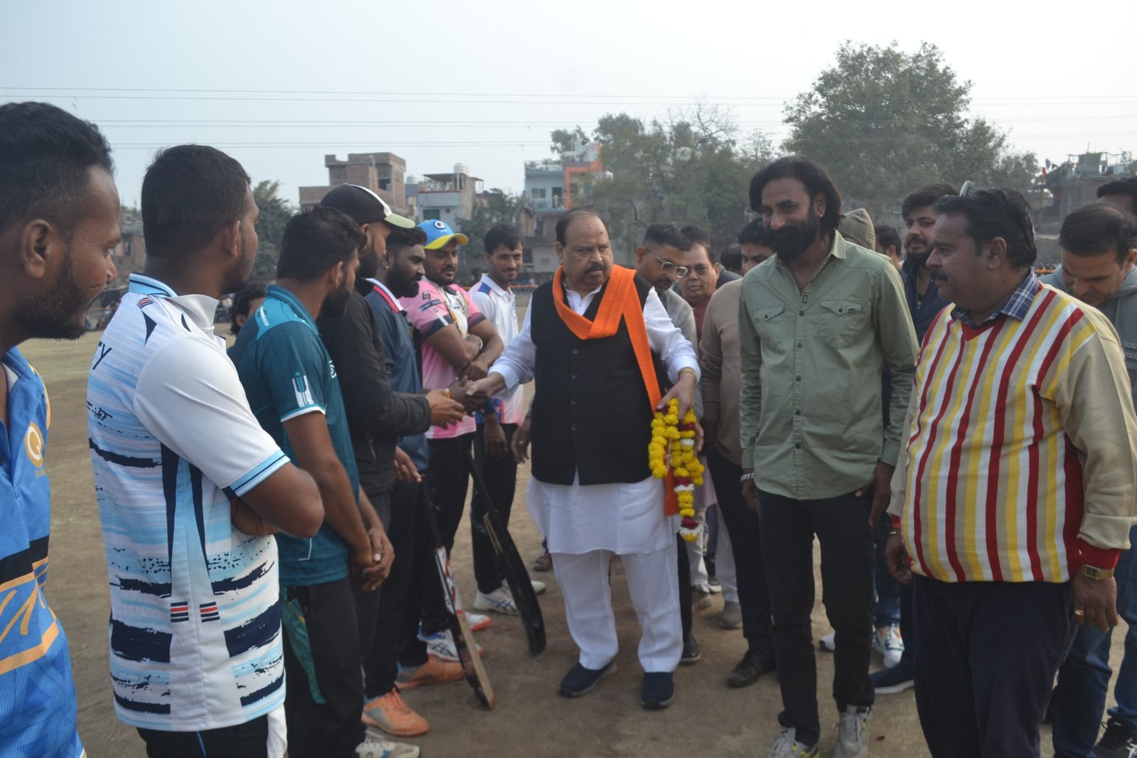 रतलाम/ऑल इंडिया टेनिस बॉल क्रिकेट स्पर्धा का विजेता बना भाविन 11 ग्वालियर,अंबर बनी उपविजेता : दो लाख नगद चमचमाती ट्रॉफी की प्रदान और एक लाख व ट्राफी अम्बर को मिली, मुख्य अतिथि कैबिनेट मंत्री काश्यप रहे 4 IMG 20260125 WA0109 scaled