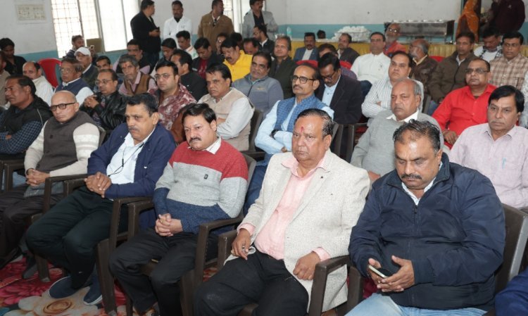 रतलाम प्रेस क्लब ने बनाया कीर्तिमान : म.प्र, छत्तिसगढ़ में बना पहला ISO प्रमाणित प्रेस क्लब,मंत्री काश्यप ने सौंपा प्रमाण पत्र,कलेक्टर एवं एसपी रहे मौजूद 5