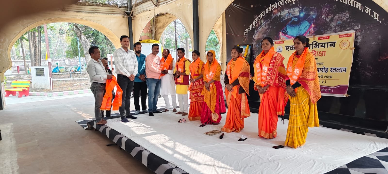 रतलाम में एकल अभियान की संस्कार शिक्षा द्वारा सत्संग प्रतियोगिता आयोजित हुई,पुरस्कार एवं प्रमाणपत्र प्रदान कर किया सम्मानित 4 IMG 20260217 WA0054