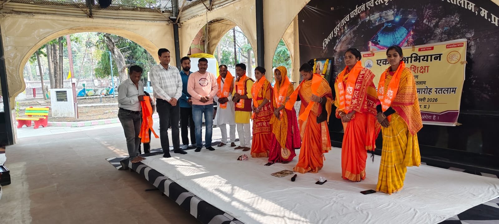 रतलाम में एकल अभियान की संस्कार शिक्षा द्वारा सत्संग प्रतियोगिता आयोजित हुई,पुरस्कार एवं प्रमाणपत्र प्रदान कर किया सम्मानित 5 IMG 20260217 WA0055