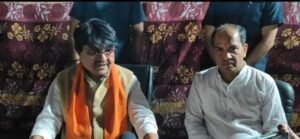 रतलाम आए कैबिनेट मंत्री कैलाश विजयवर्गीय ने पत्रकारों से चर्चा में कहा- बंगाल गया तो गिरफ्तार हो जाऊंगा, बोले मेरे ऊपर 38 फर्जी केस,पार्टी ने जाने से किया मना 2 IMG 20260412 092316 768x355 1