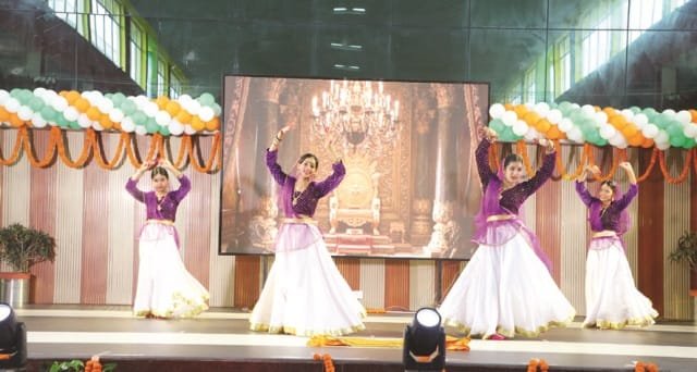 सैनिक स्कूल अंबिकापुर का 18 वां स्थापना दिवस समारोह हर्षोल्लास,उत्साह एवं गरिमामय वातावरण में संपन्न, पर्यटन एवं संस्कृति मंत्री राजेश अग्रवाल रहे मुख्य अतिथि, 2 IMG 20260903 WA0021